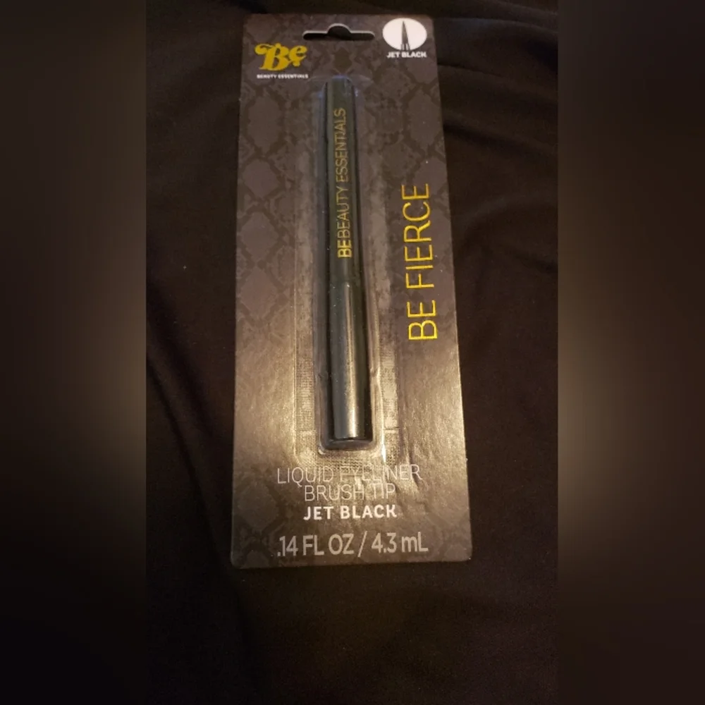 NEW Makeup Bundle. - Picture 6 of 10